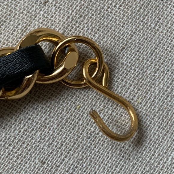 Gold and Black Fashion Belt - Picture 4 of 6